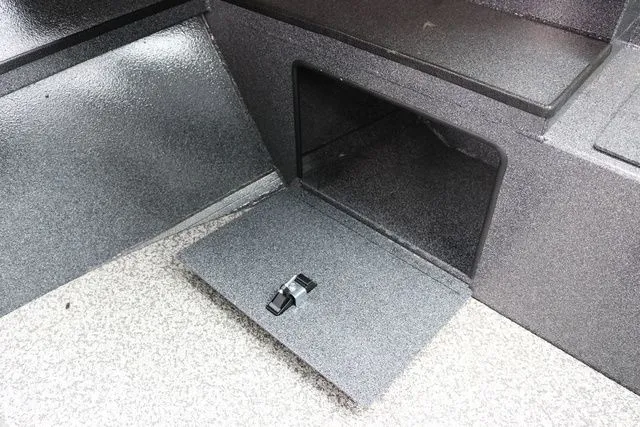 Slide: The Image of Alumaweld Stryker X202 2026 - 23