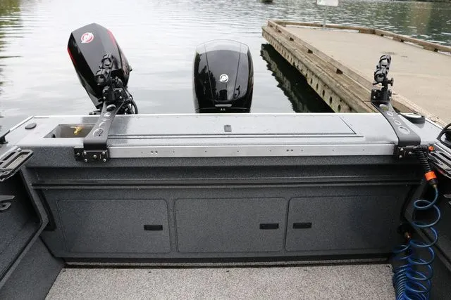 Slide: The Image of Alumaweld Stryker X202 2026 - 9