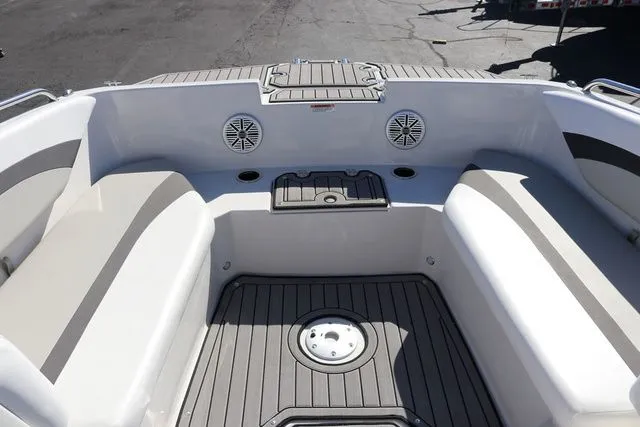 Slide: The Image of Starcraft SVX 171 OB 2026 - 9