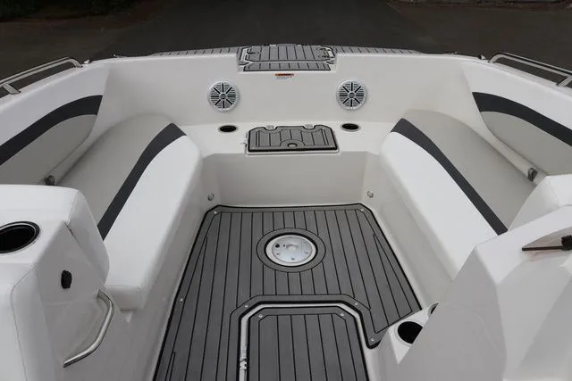 Slide: The Image of Starcraft SVX 171 OB 2026 - 10