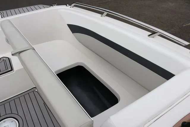 Slide: The Image of Starcraft SVX 171 OB 2026 - 16