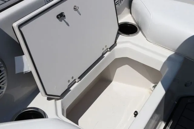 Slide: The Image of Starcraft SVX 191 OB 2026 - 16