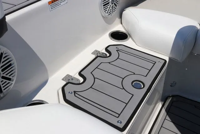 Slide: The Image of Starcraft SVX 191 OB 2026 - 9