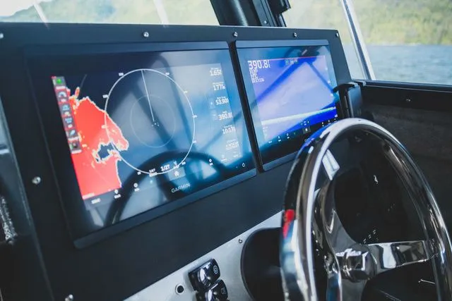 Slide: The Image of Kingfisher XRS 3025 2026 - 9