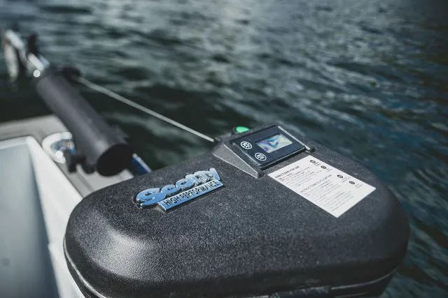 Slide: The Image of Kingfisher XRS Offshore 2725 2026 - 15