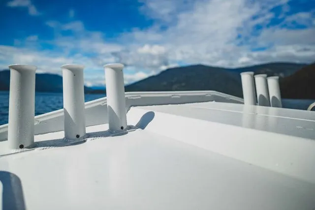 Slide: The Image of Kingfisher XRS Offshore 2725 2026 - 17