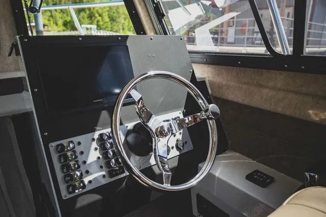 Slide: The Image of Kingfisher XRS Offshore 2725 2026 - 4