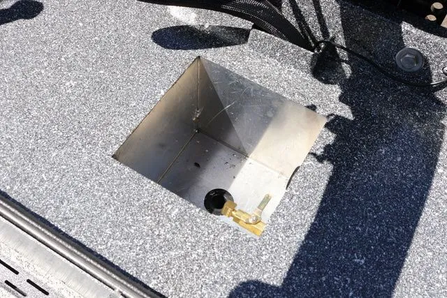 Slide: The Image of Alumaweld Adventurer 20 2026 - 17