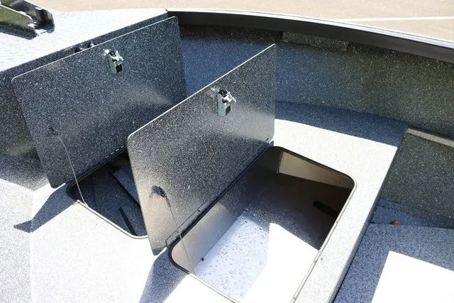 Slide: The Image of Alumaweld Adventurer 20 2026 - 6