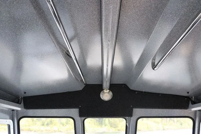 Slide: The Image of Kingfisher 2425 Escape HT 2026 - 12