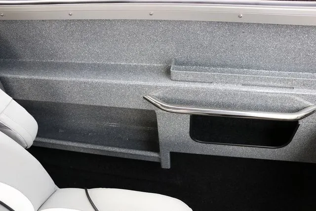 Slide: The Image of Kingfisher 2425 Escape HT 2026 - 29