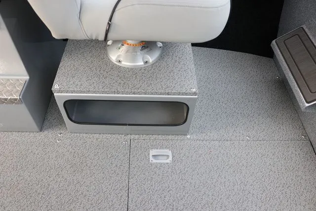 Slide: The Image of Kingfisher 2425 Escape HT 2026 - 33