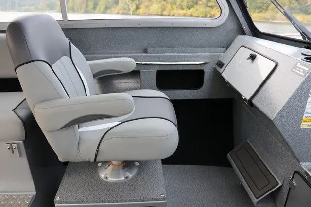 Slide: The Image of Kingfisher 2425 Escape HT 2026 - 8