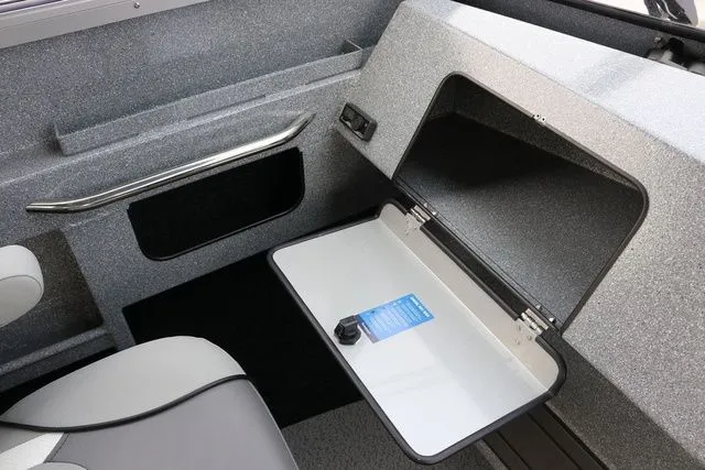 Slide: The Image of Kingfisher Escape HT 2425 2026 - 32