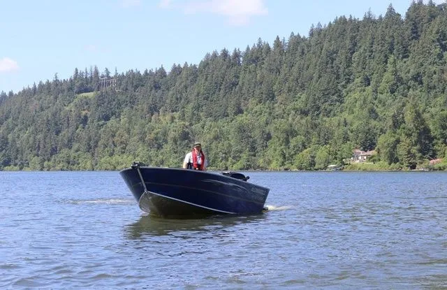 Slide: The Image of Alumaweld Adventurer 18 2026 - 10