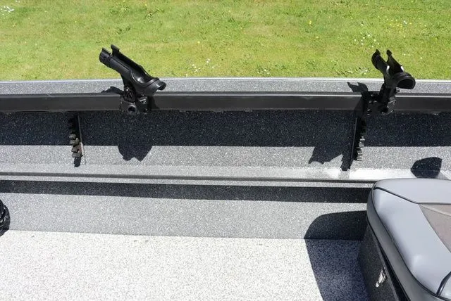 Slide: The Image of Alumaweld Adventurer 18 2026 - 7