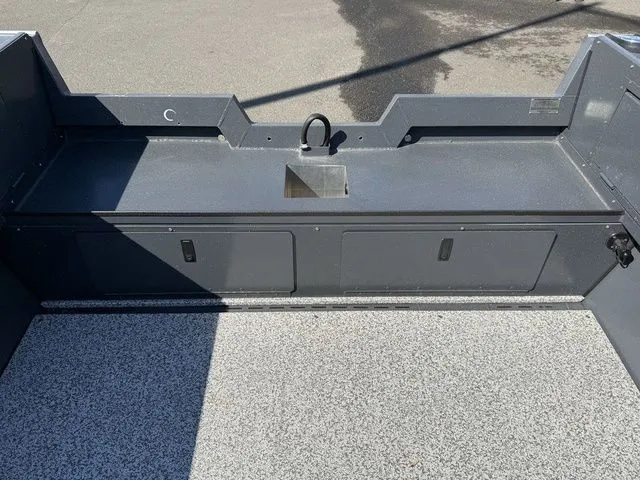 Slide: The Image of Alumaweld Adventurer 22 2025 - 20