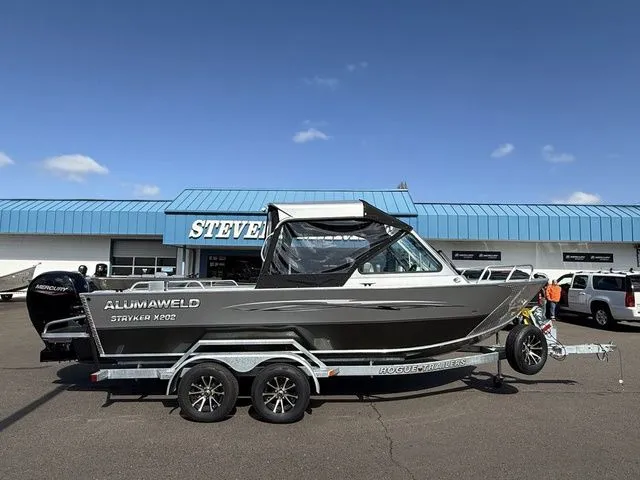 The Image of Alumaweld Stryker X202 2025 - 1