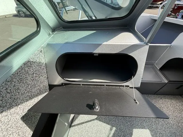 Slide: The Image of Alumaweld Stryker X202 2025 - 10