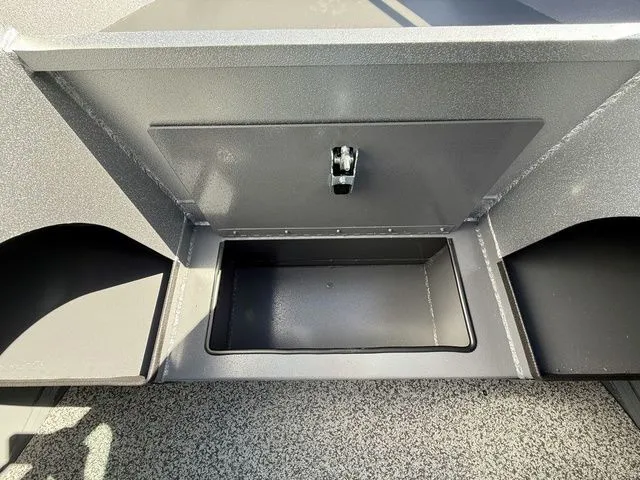 Slide: The Image of Alumaweld Stryker X202 2025 - 20