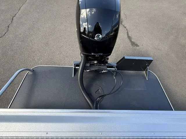 Slide: The Image of Alumaweld Stryker X202 2025 - 28