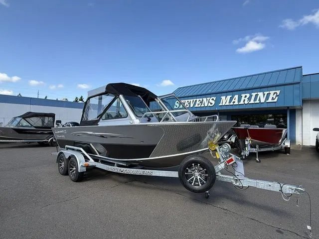 Slide: The Image of Alumaweld Stryker X202 2025 - 3