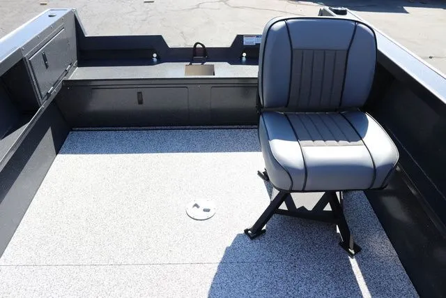 Slide: The Image of Alumaweld Adventurer 20 2026 - 6