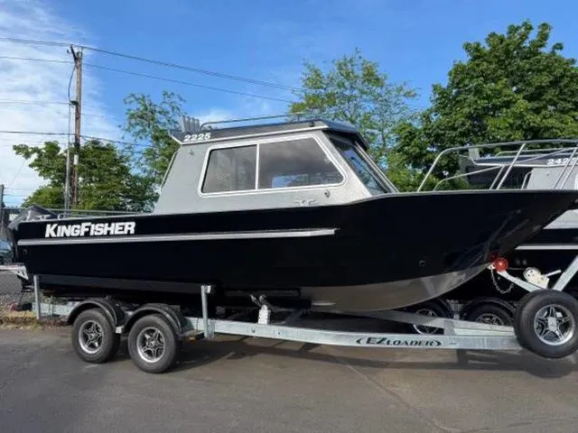 The Image of Kingfisher Escape HT 2225 22' 2025 - 1