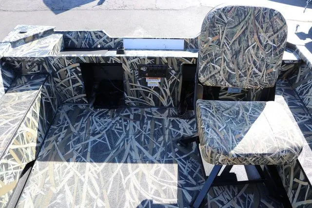 Slide: The Image of Smoker Craft Sportsman 1660 TL 2026 - 11