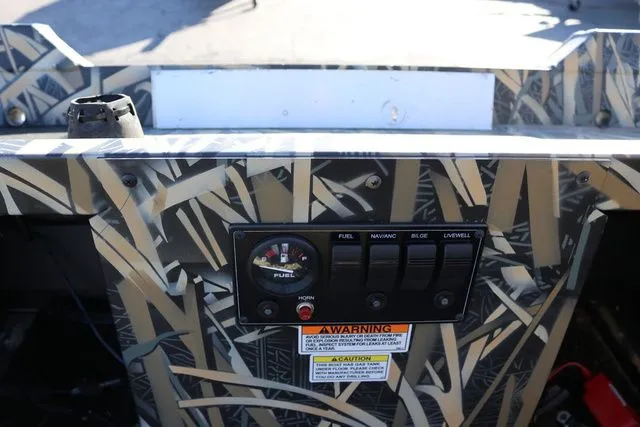 Slide: The Image of Smoker Craft Sportsman 1660 TL 2026 - 12