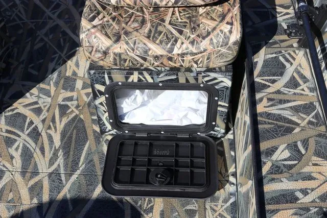 Slide: The Image of Smoker Craft Sportsman 1660 TL 2026 - 16