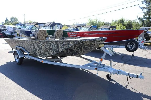 Slide: The Image of Smoker Craft Sportsman 1660 TL 2026 - 17