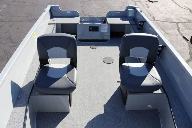 Slide: The Image of Smoker Craft Pro Lodge 160 2025 - 6