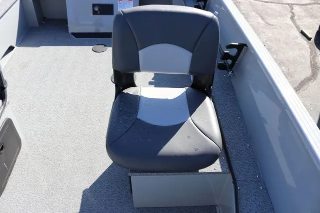 Slide: The Image of Smoker Craft Pro Lodge 160 2025 - 7