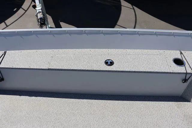 Slide: The Image of Smoker Craft Angler 16 T 2025 - 7