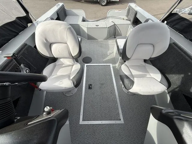 Slide: The Image of Smoker Craft Osprey 162 2025 - 10