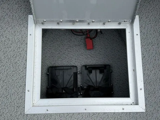 Slide: The Image of Smoker Craft Osprey 162 2025 - 25