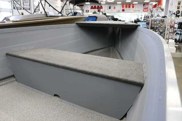 Slide: The Image of Smoker Craft Big Fisherman 14 2025 - 8