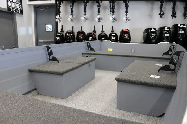 Slide: The Image of Smoker Craft Big Fisherman 14 2025 - 9