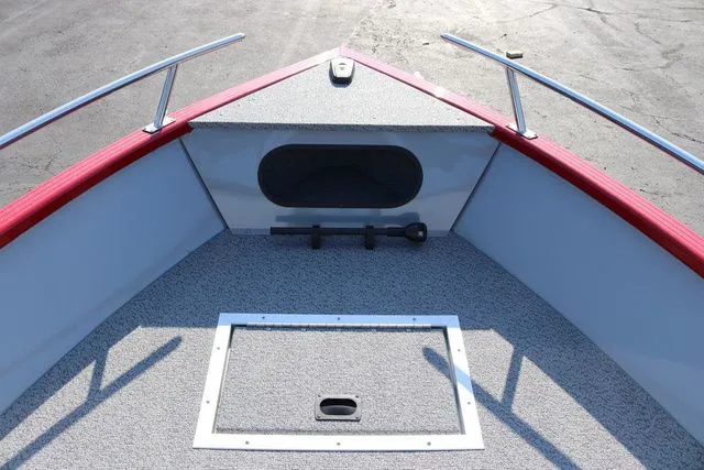 Slide: The Image of Smoker Craft Pro Tracer 162 2026 - 14