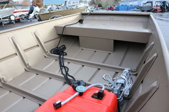 Slide: The Image of Smoker Craft 1648 Jon 2025 - 14