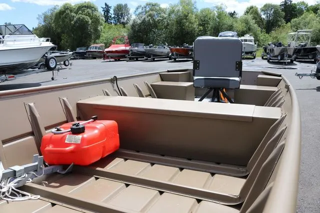 Slide: The Image of Smoker Craft 1648 Jon 2025 - 8