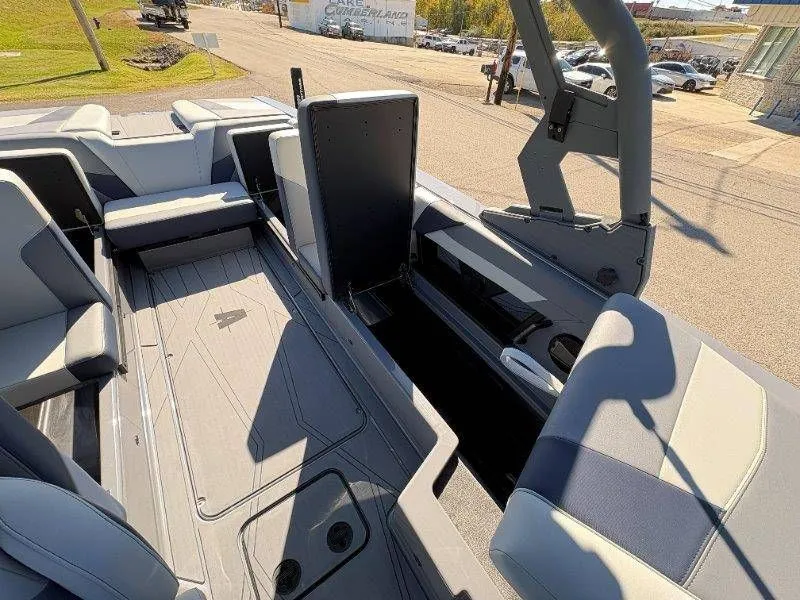 Slide: The Image of Axis T250 2026 - 18