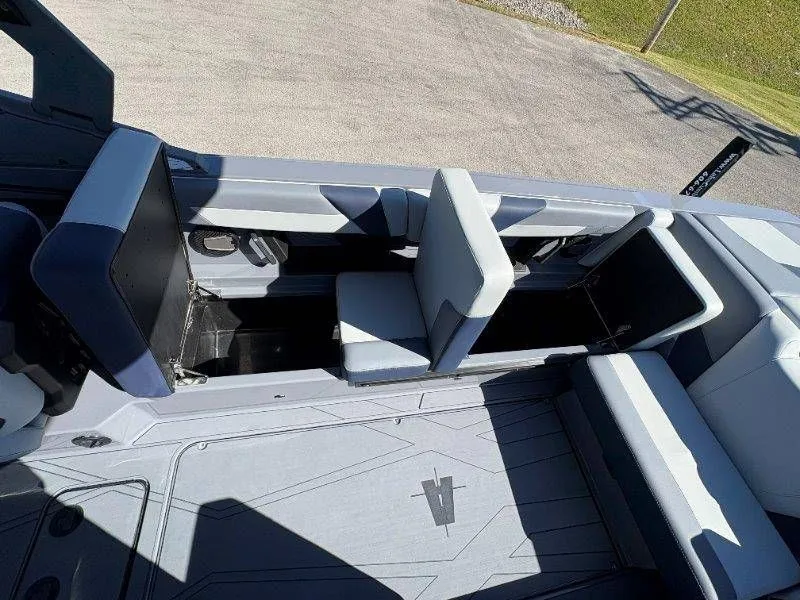 Slide: The Image of Axis T250 2026 - 19