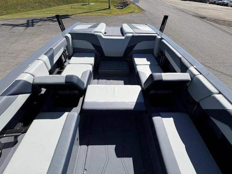 Slide: The Image of Axis T250 2026 - 20