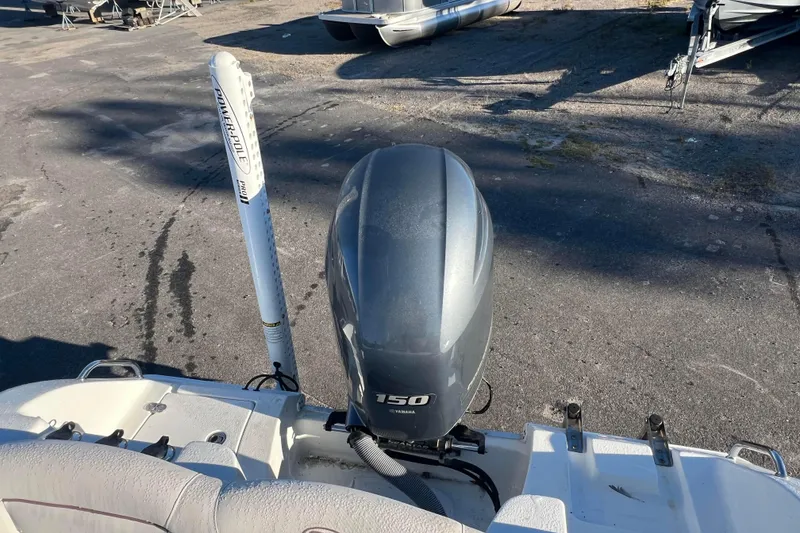 Slide: The Image of 2019 Sea Hunt Ultra 225 boat with Yamaha 150 outboard motor and Power-Pole anchor. - 9