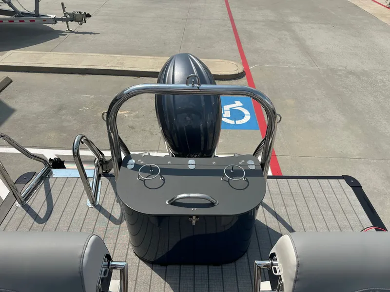 Slide: The Image of Avalon Catalina Quad Lounge Shift - 23' 2025 - 36