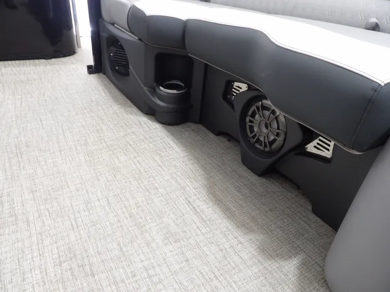 Slide: The Image of Avalon LSZ Quad Lounge - 23' 2025 - 21