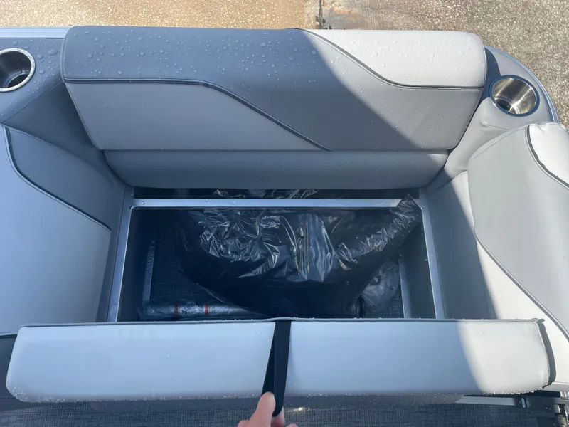 Slide: The Image of Avalon Venture Fish N Cruise - 23' 2025 - 11