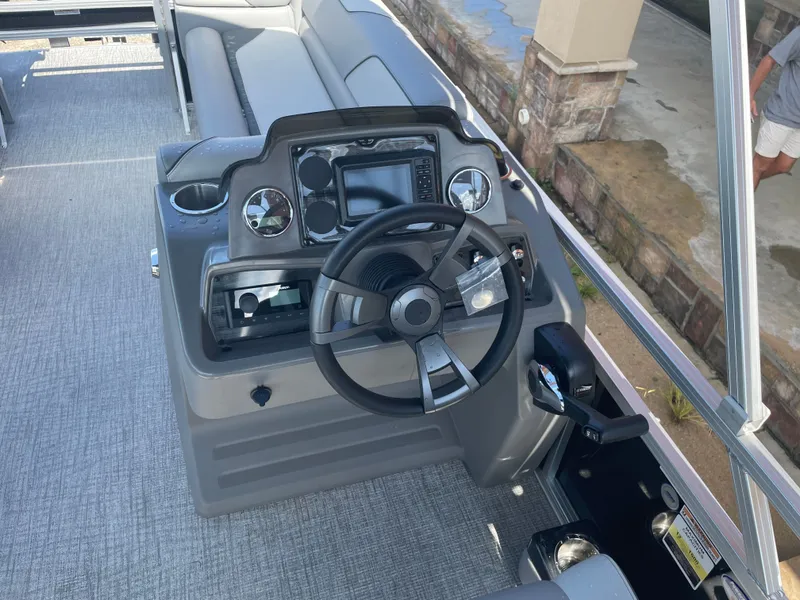 Slide: The Image of Avalon Venture Fish N Cruise - 23' 2025 - 17